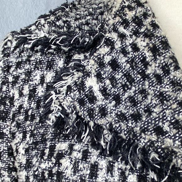 ST. JOHN animal print black knit 4-button blazer with fringe detail - Picture 8 of 14